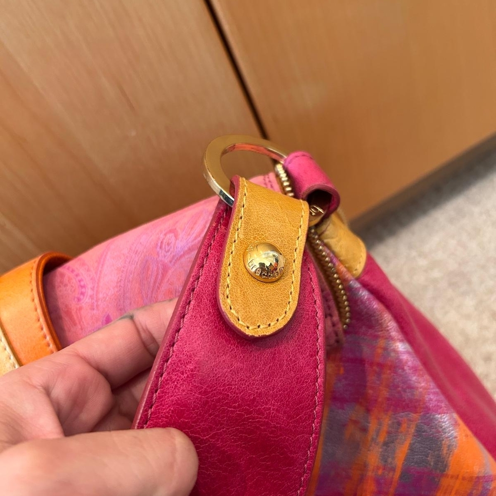 Chic Multicolor Shoulder Bag - image 7